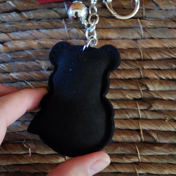 🛍️$28 SALE🛍️ SNAZZY WINTER BEAR Blingin' Puff Keychain Rhinestone - Picture 5 of 12